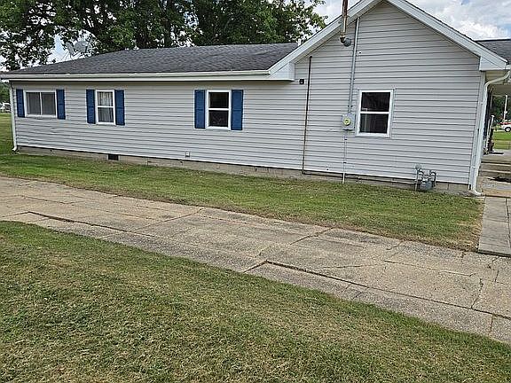 2nd image of 328 Ida St