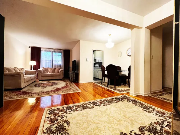 2741 E 28th St APT 3H, Brooklyn, NY 11235