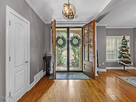 5th image of 3551 Montys Cir