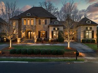 5725 Five Knolls Dr, Charlotte, NC 28226