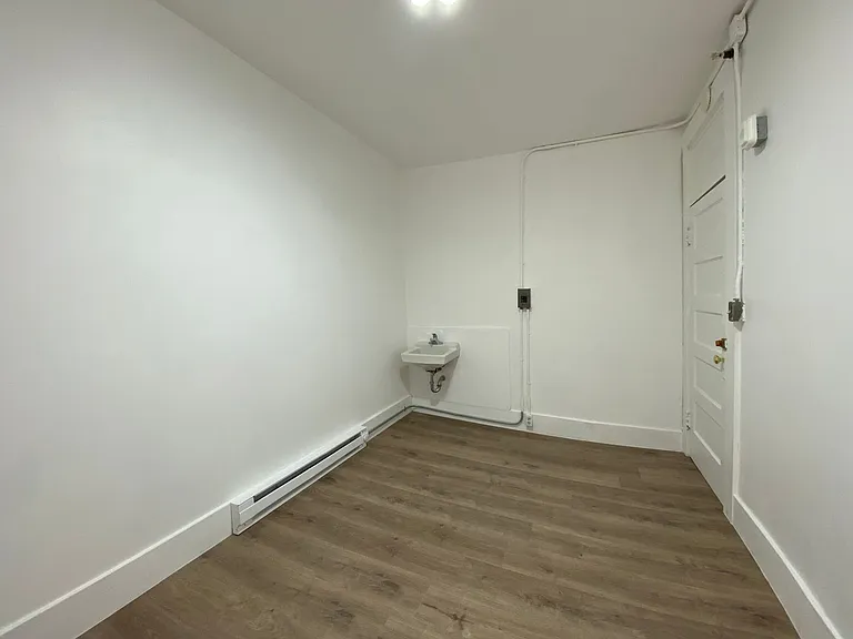858 Washington St #77 — Photo 2