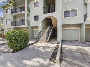 340 Crestwood Cir APT 201, Royal Palm Beach, FL 33411