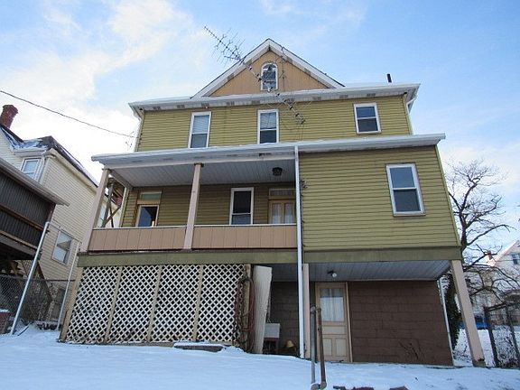 2nd image of 206 Lookout Ave