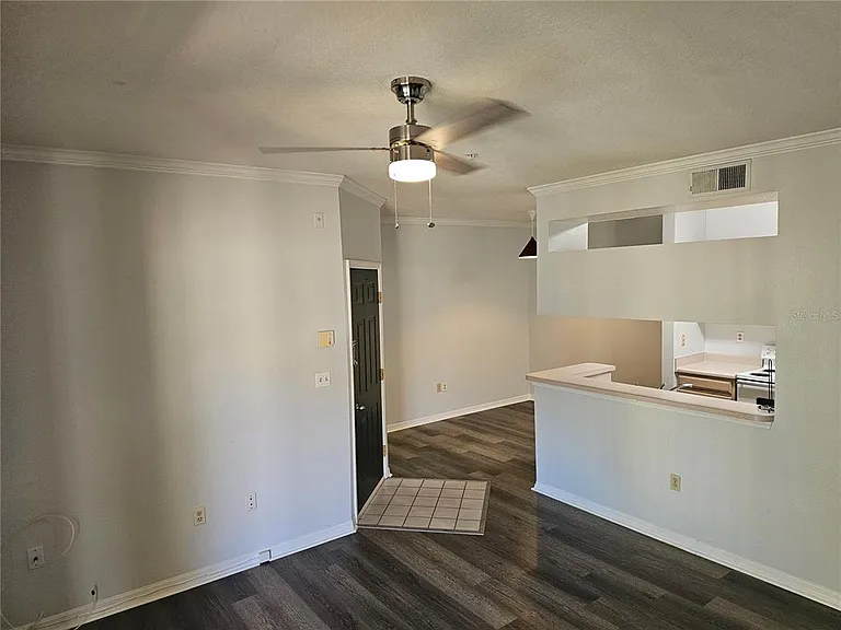 5620 Pinnacle Heights Cir #304 — Photo 12