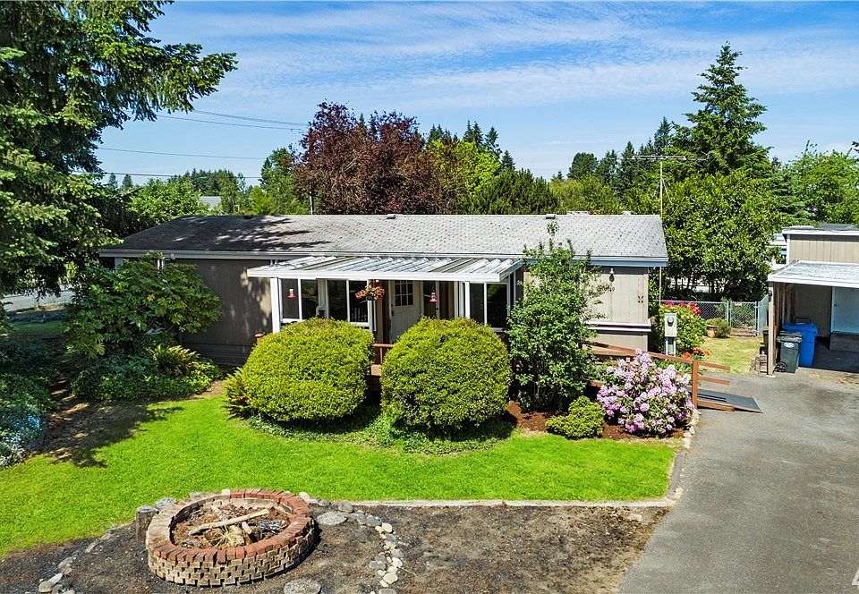 1st image of 9549 Longmire Ct SE