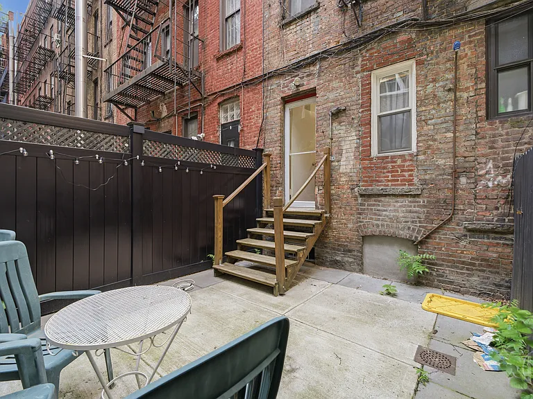 426 E 73rd St #1RW — Photo 15