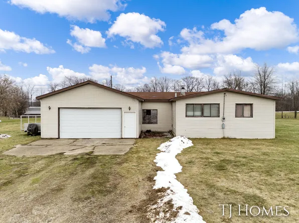 6401 N Moe Rd, Middleville, MI 49333