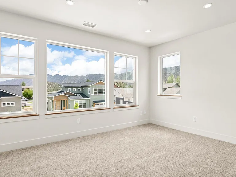 34 Mount Yale Ct — Photo 22