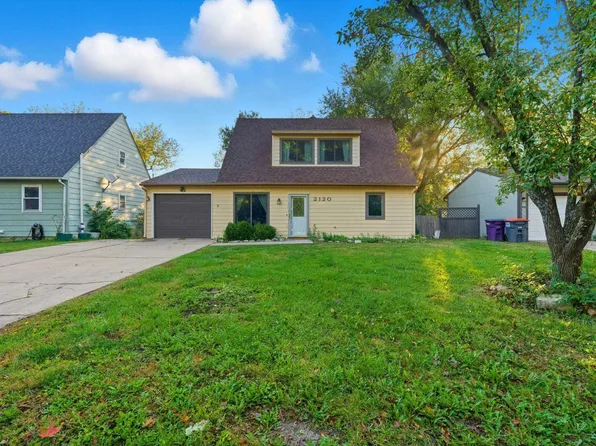 2120 Halls Lndg, Manhattan, KS 66502