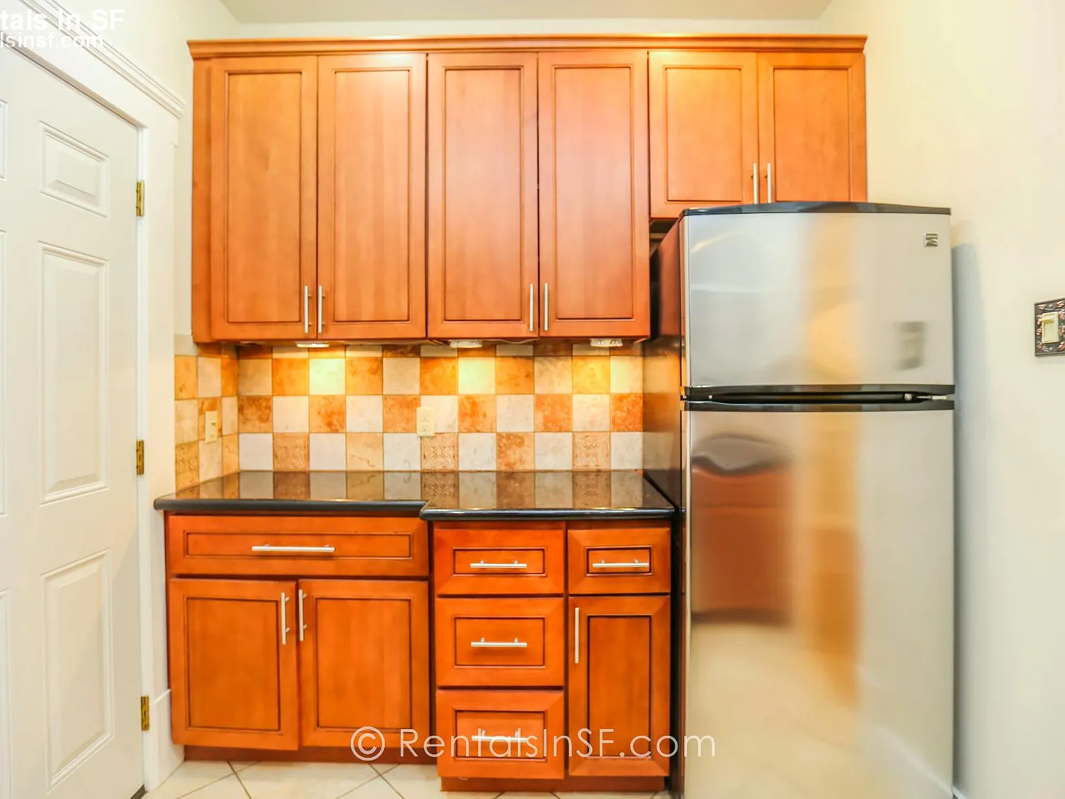 2 bed, 1.0 bath, $5,500 — Photo 4