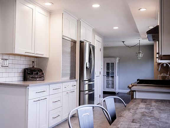5th image of 7184 S Clarkson Street