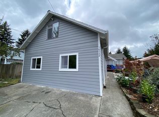 16728 Larch Way, Lynnwood, WA 98037