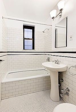 5th image of 95 Lexington Ave APT 1d