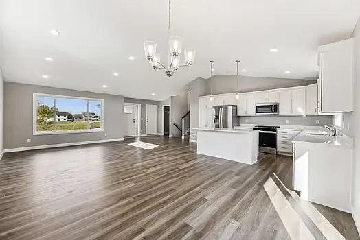 524 Rambling Creek Dr SE — Photo 3
