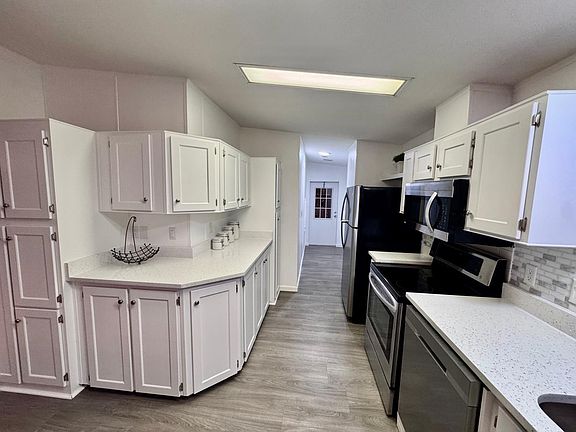 4th image of 406 Windmill Blvd #69