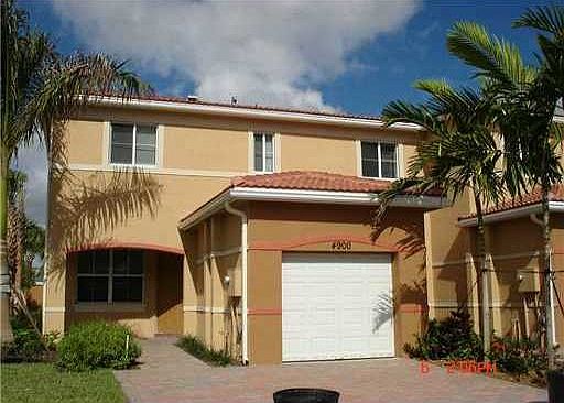 1st image of 4920 SW 30th Ter #4920