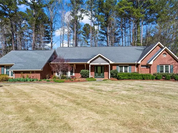 146 Lakeside Dr NW, Kennesaw, GA 30144
