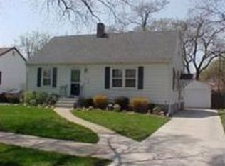 8418 White Oak Ave, Munster, IN 46321