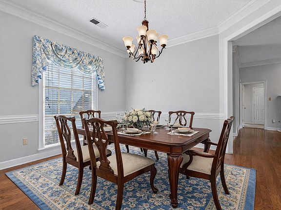 4th image of 3275 Kinderhill Ln