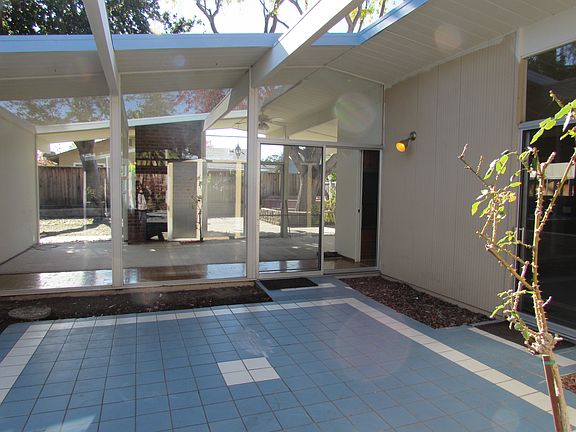2nd image of 828 Duncardine Way