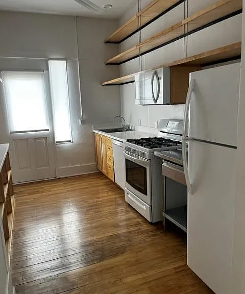 40 E 14th St #8 — Photo 6