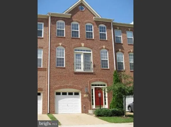13602 Flying Squirrel Dr, Herndon, VA 20171