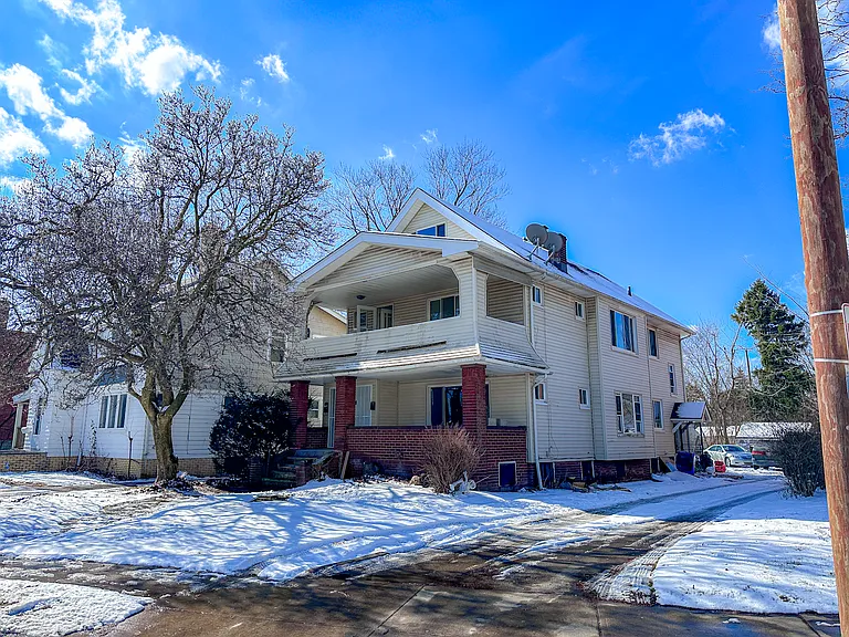 4582 Turney Rd #B — Photo 1