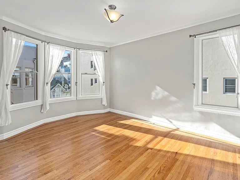 1700 Broadway Street — Photo 12