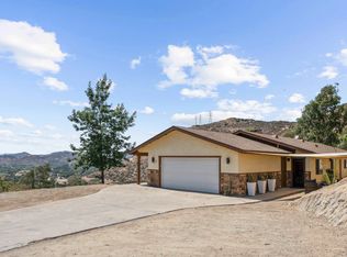 13676 Willow Rd, Lakeside, CA 92040