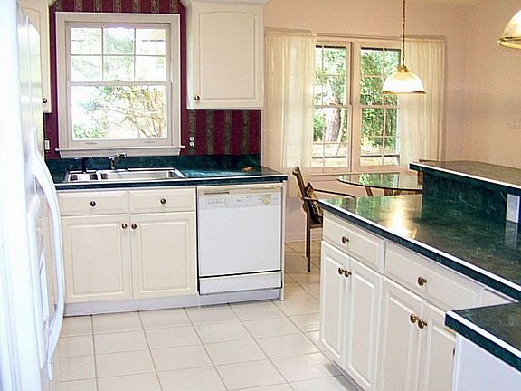 Kitchen with ALL Appliances