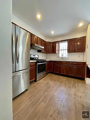 Rented by Highline Residential | media 8