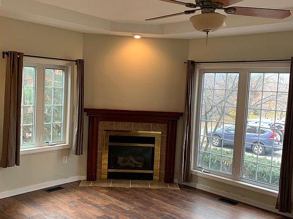 3rd image of 936 Wall St APT 6