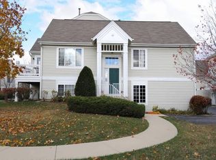 2337 Twilight Dr, Aurora, IL 60503