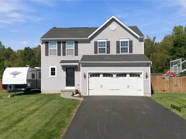 3777 Captains Way, North Tonawanda, NY 14120
