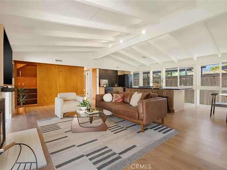 3119 Karen Ave — Photo 3