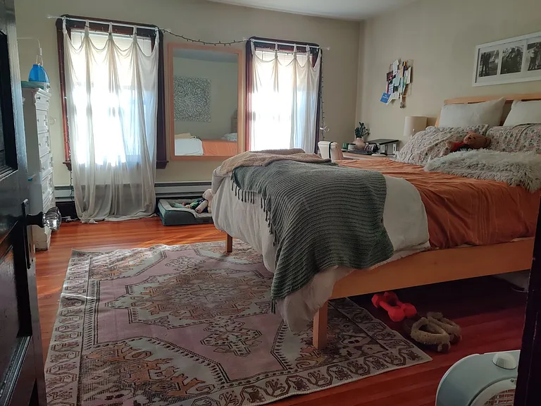 73 Simpson Ave #2 — Photo 7