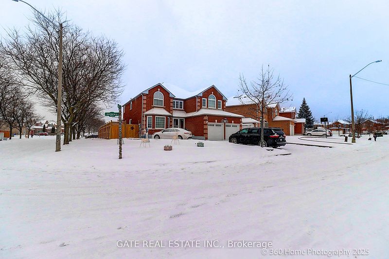 Markham House for rent - 2 Bedrooms — photo 7