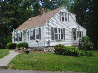 385 Pleasant St, Leicester, MA 01524