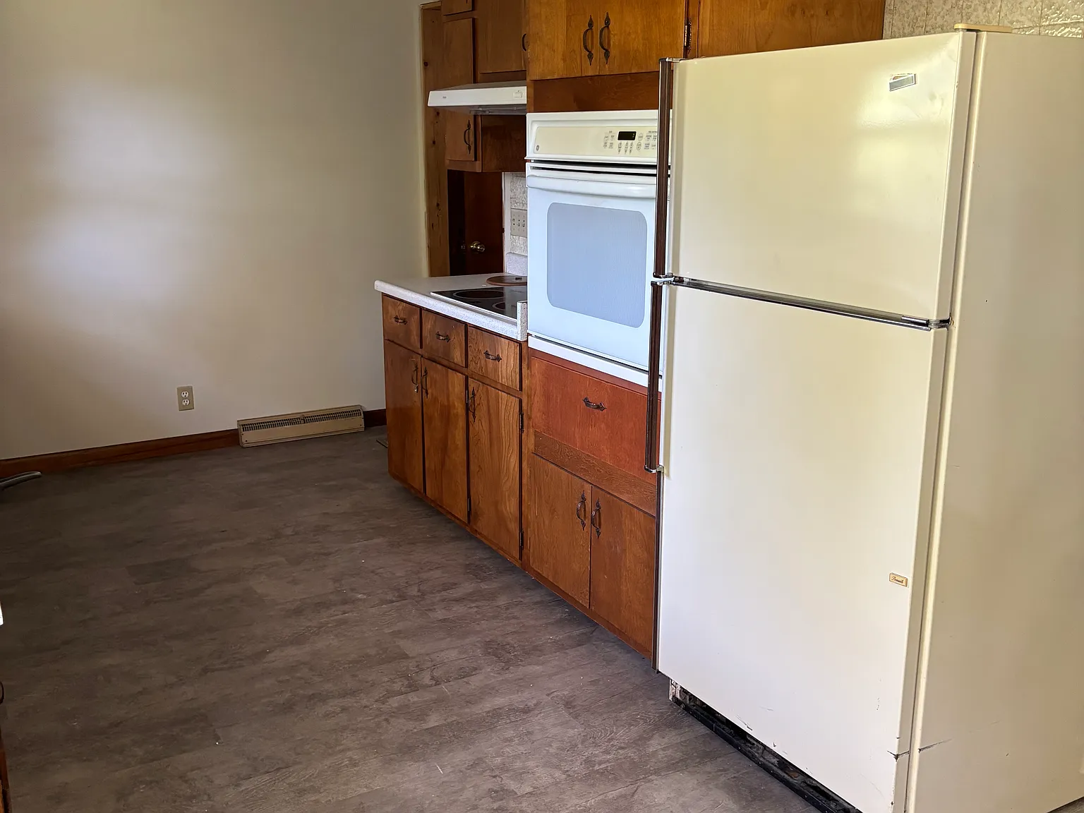3 bed, 1202 sqft, $2,200 — Photo 3