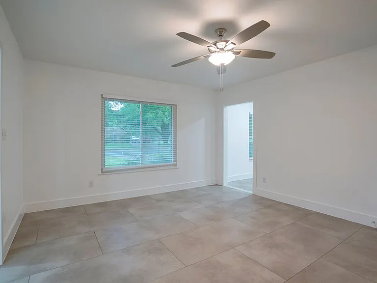 1800 Grace St — Photo 18