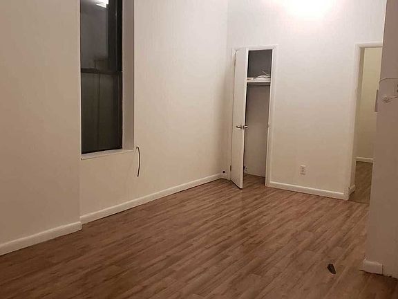 4th image of 284 14th St APT 3L