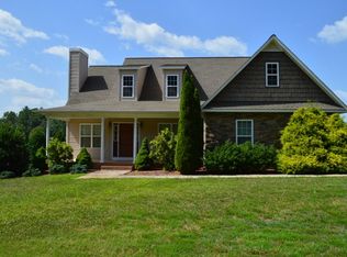 2103 Olde Pond Ct, Hudson, NC 28638