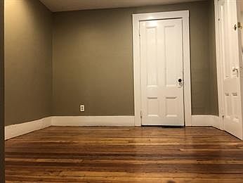 4th image of 127 Blossom St #1