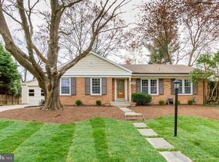 11905 Smoketree Rd, Potomac, MD 20854