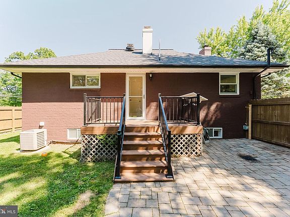 3rd image of 3269 Annandale Rd