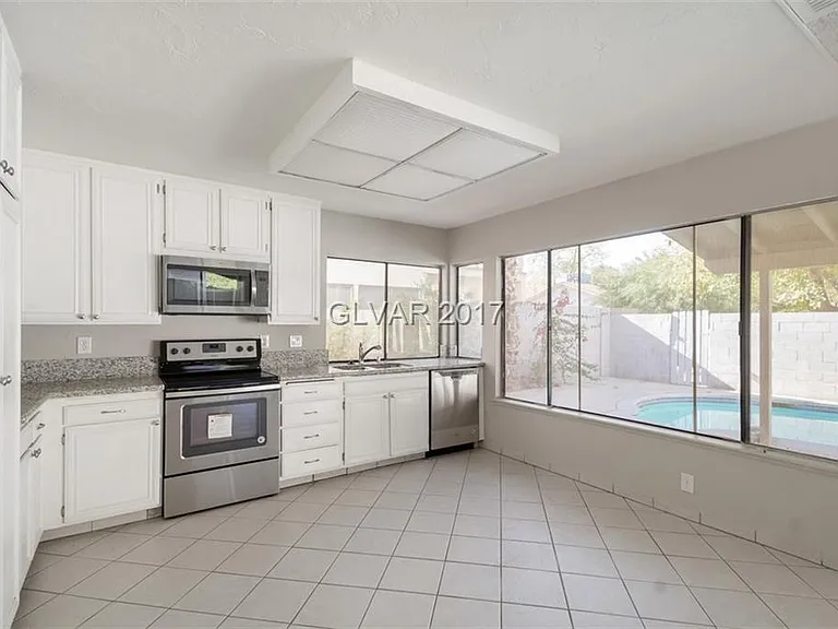 Monaco Rd — Photo 21