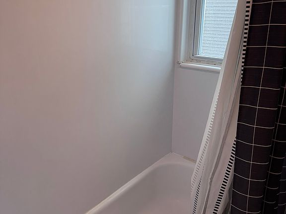 2nd image of 38 Hano St