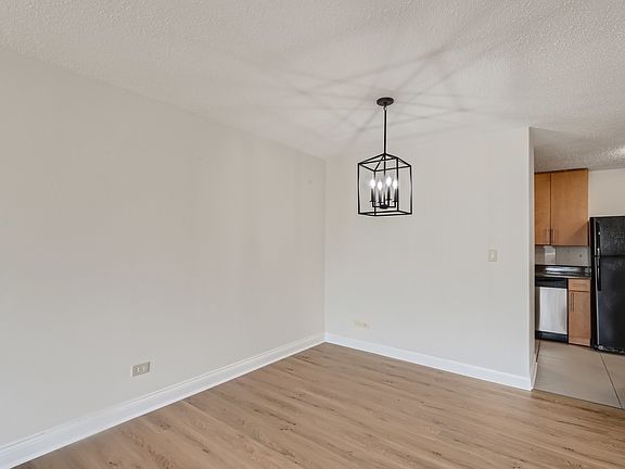 4th image of 2211 S Highland Ave APT 1A