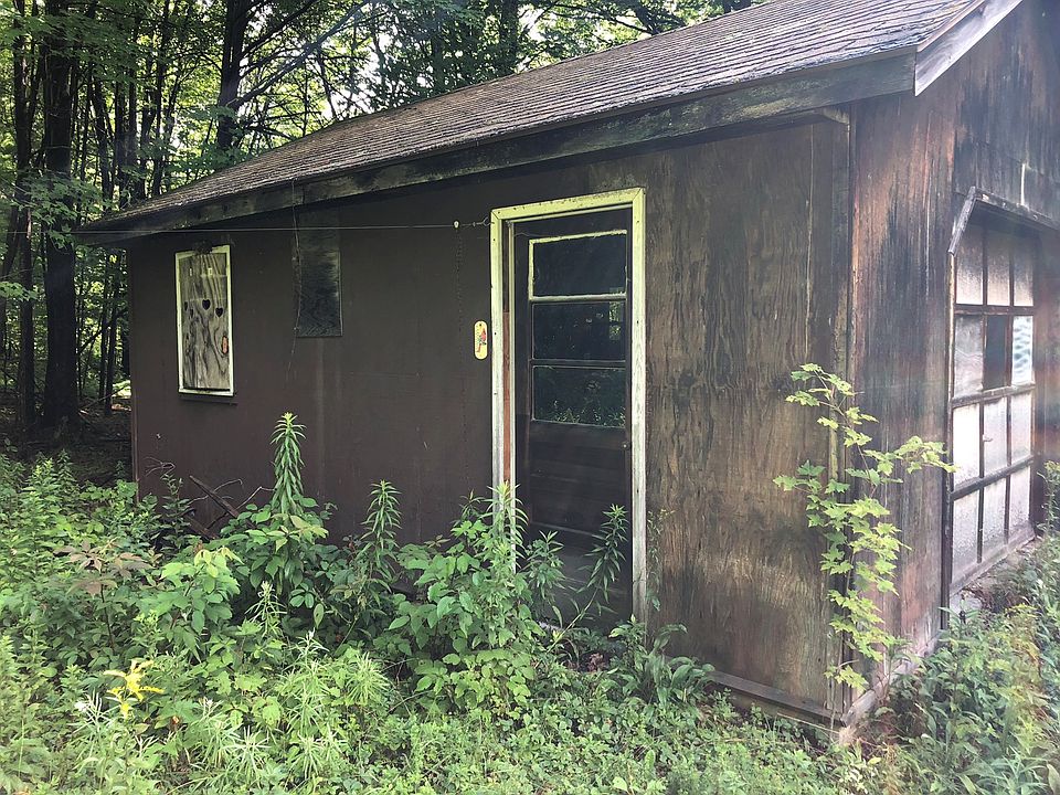 2nd image of 113 Arthur Ave