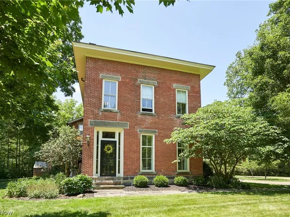 5046 Alger Rd, Richfield, OH 44286